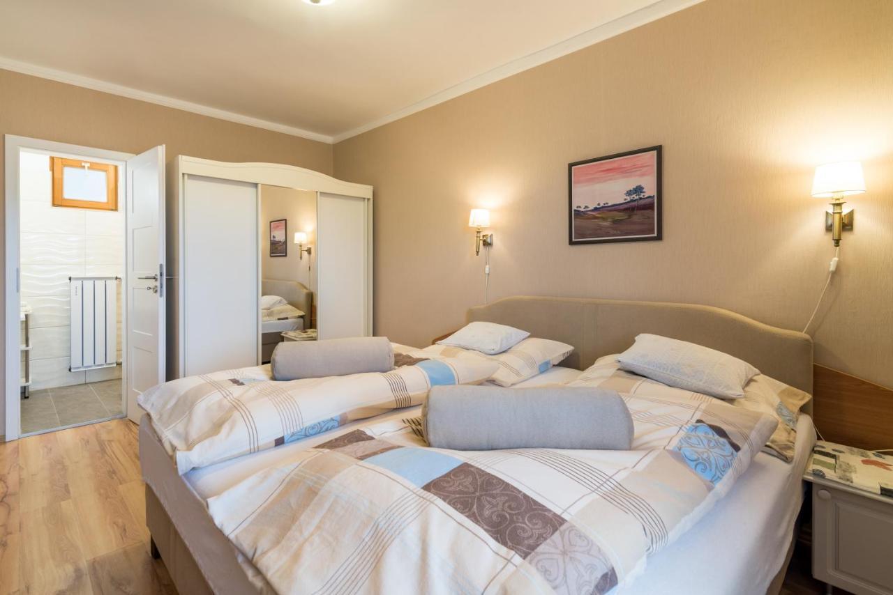 Nemes Apartmanhaz Heviz Exterior photo