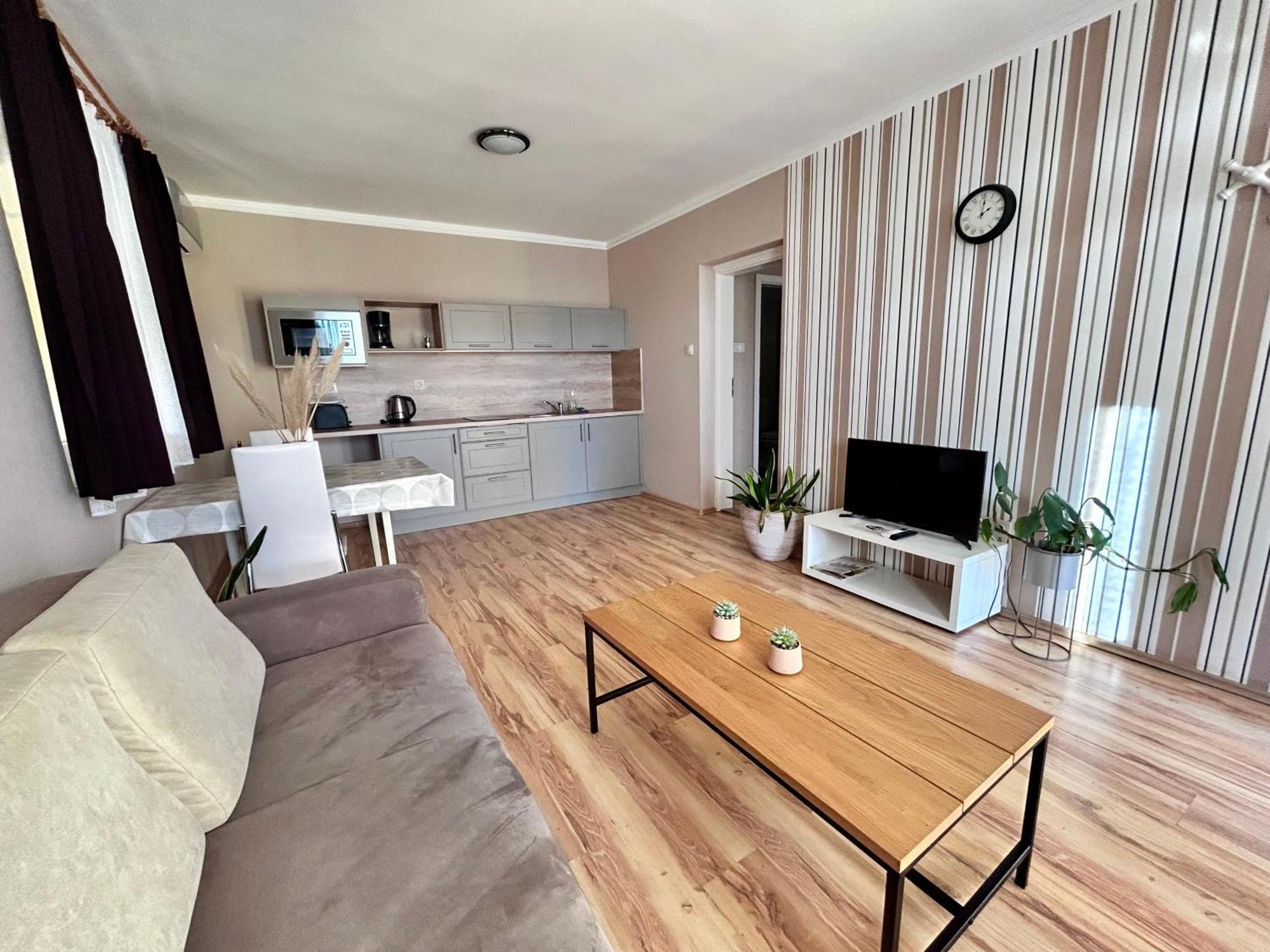 Nemes Apartmanhaz Heviz Exterior photo
