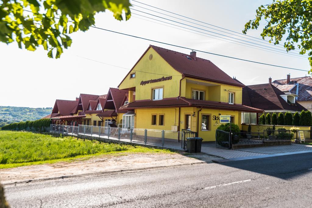 Nemes Apartmanhaz Heviz Exterior photo