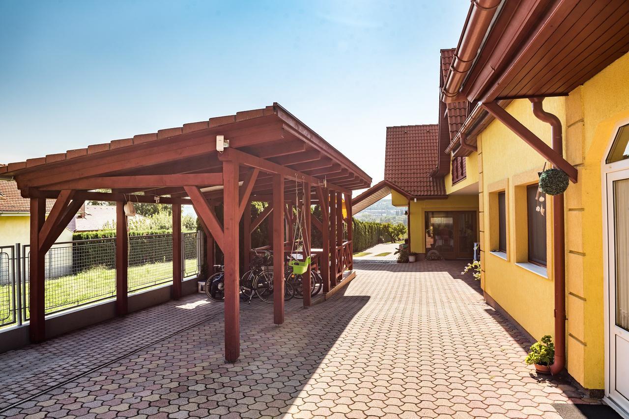 Nemes Apartmanhaz Heviz Exterior photo